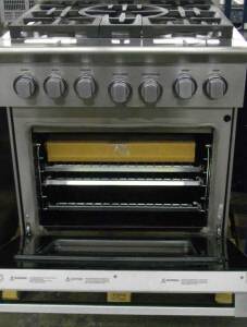 New DCS 30 Stainless Steel Range 5 Burners Model RGU305N